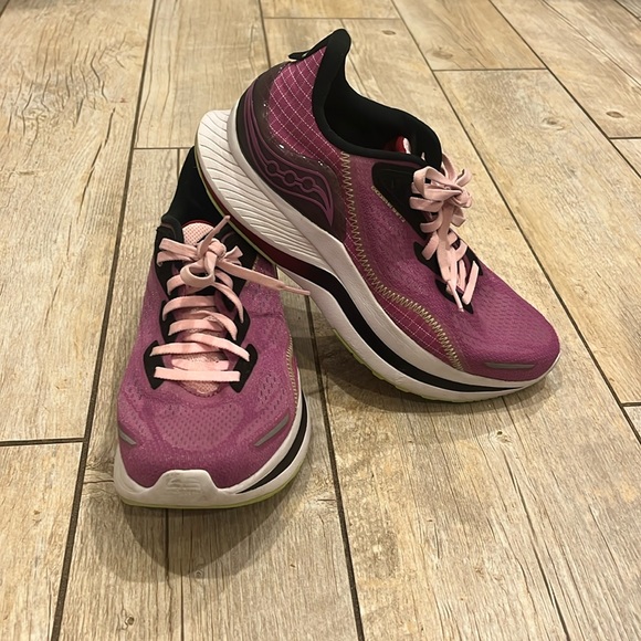 Saucony endorphin speed roll running shoes 9 - Picture 2 of 8